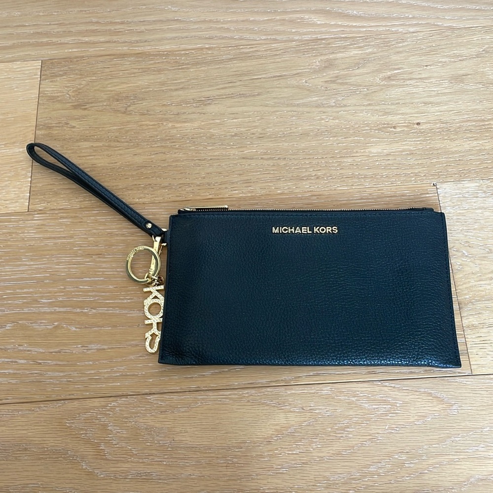 Michael Kors wristlet